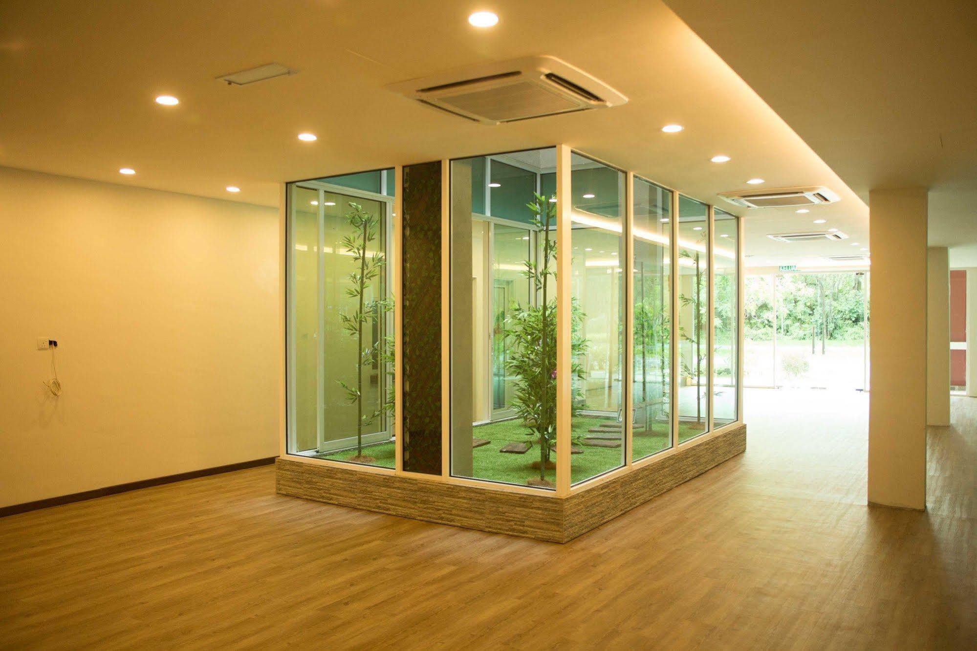 Qlassic Hotel Sepang Exterior photo